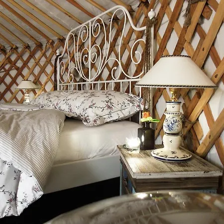 Glamping Abruzzo - The Yurt Catignano