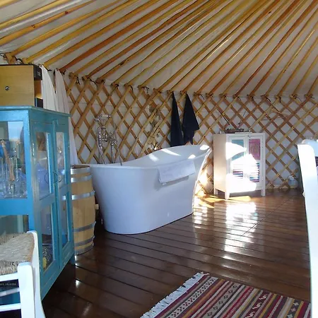 Glamping Abruzzo - The Yurt 럭셔리텐트