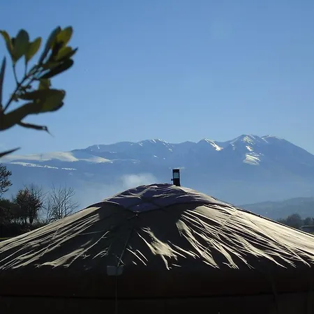 Luxe tent Glamping Abruzzo - The Yurt Catignano