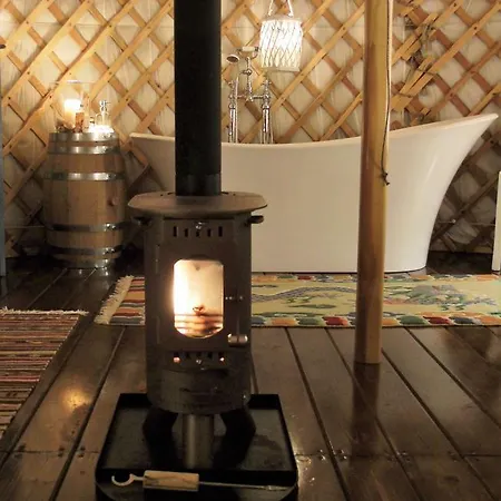 Glamping Abruzzo - The Yurt Catignano