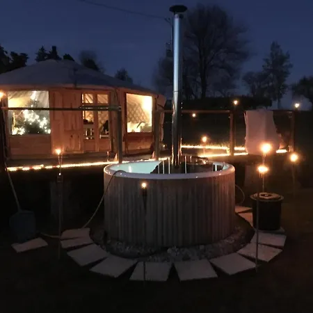 Glamping Abruzzo - The Yurt * Catignano