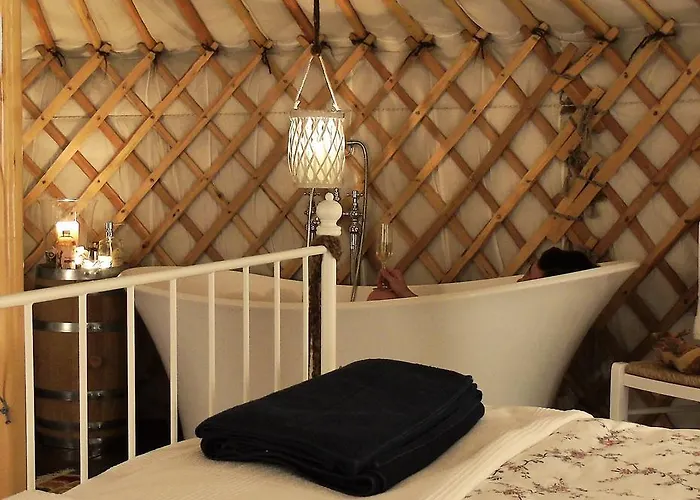 Glamping Abruzzo - The Yurt * Catignano